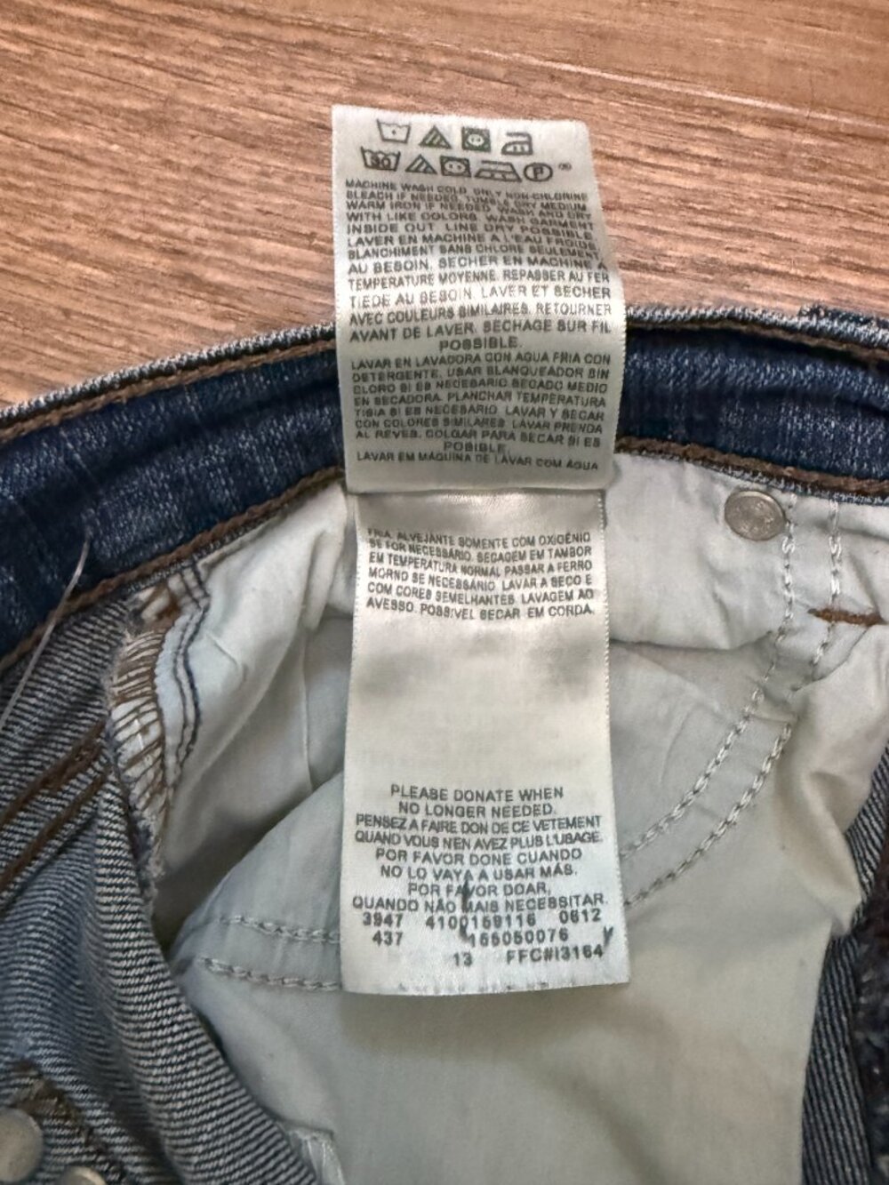 Levi's 505 Straight Leg Mid-Rise Jeans - Picture 8 of 10